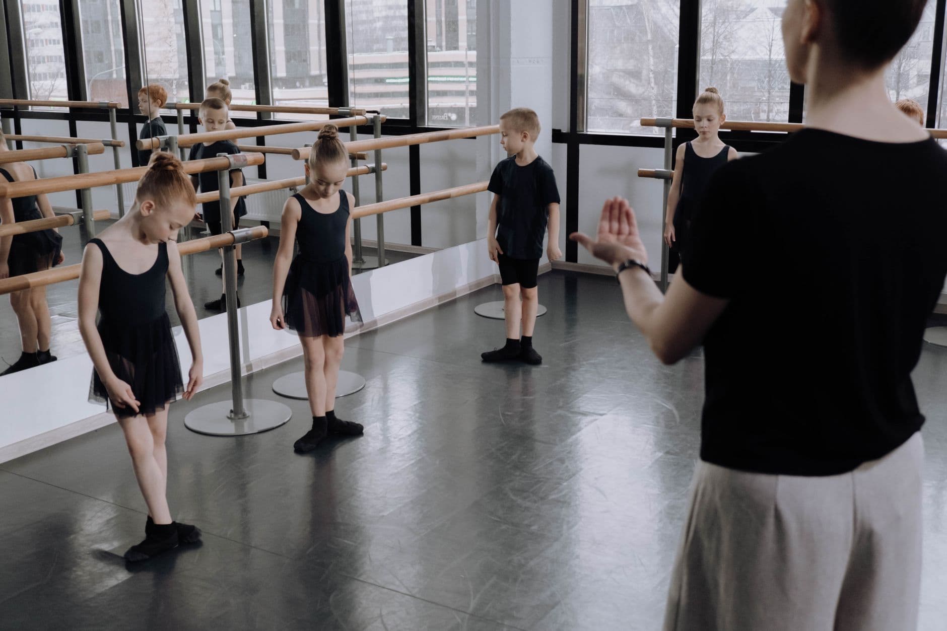 Kids dance class in session